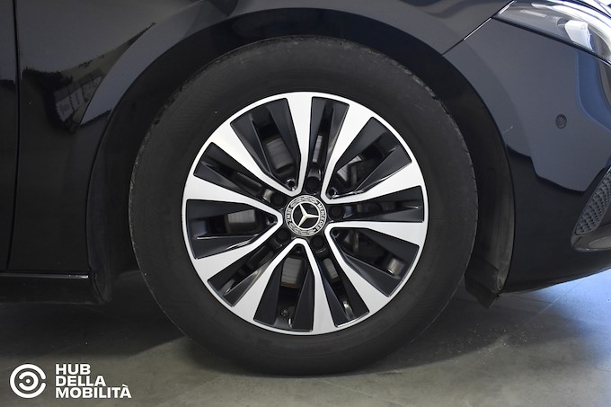 MERCEDES-BENZ A 180 d Business Extra